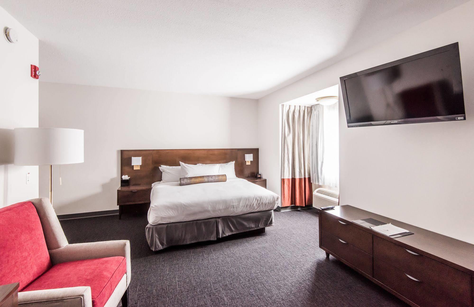 Edgewater 4* Whitehorse